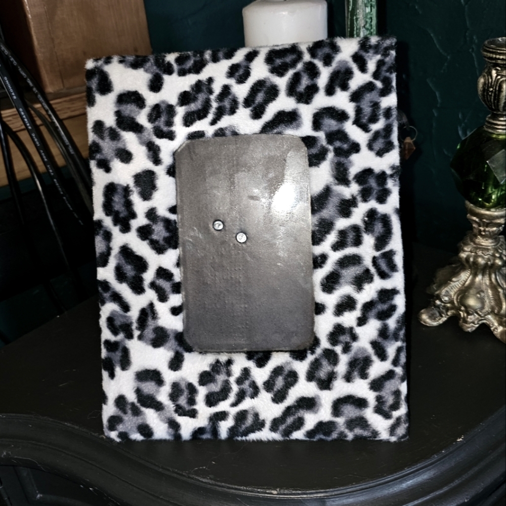 Y2k fuzzy snow leopard cheetah print picture frame